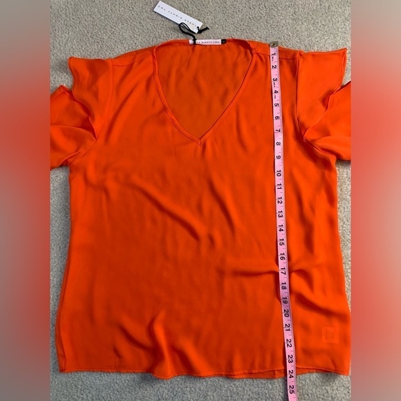 NWT Three Eighty Two Zaria Flutter Short Sleeve Top Women Size Medium Orange - Picture 4 of 6